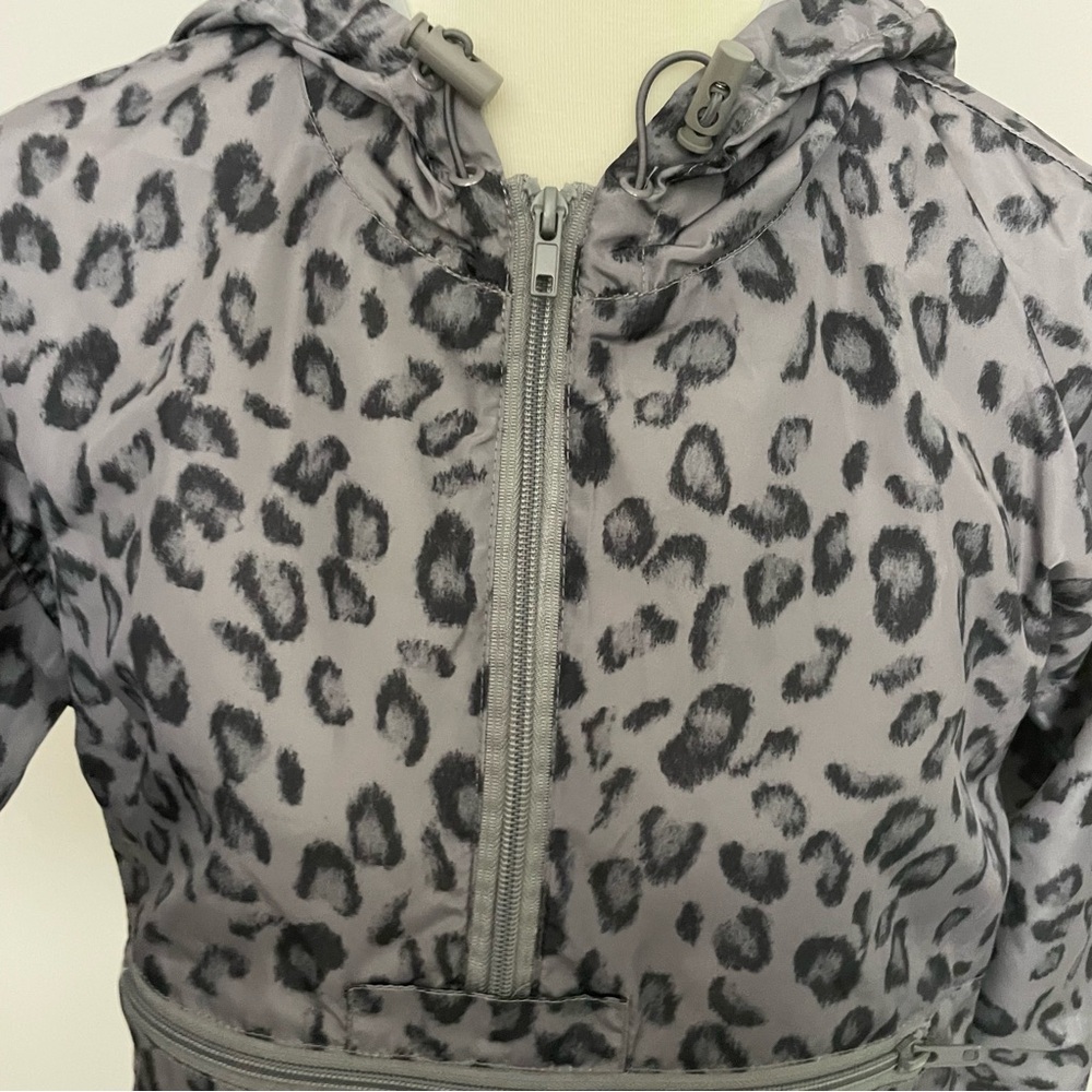 Thread & Supply Jacket Pullover Leopard Animal Pr… - image 3